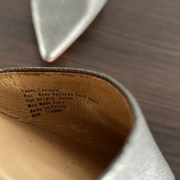 NEW L.A.M.B High Heel Shoes - Picture 8 of 8